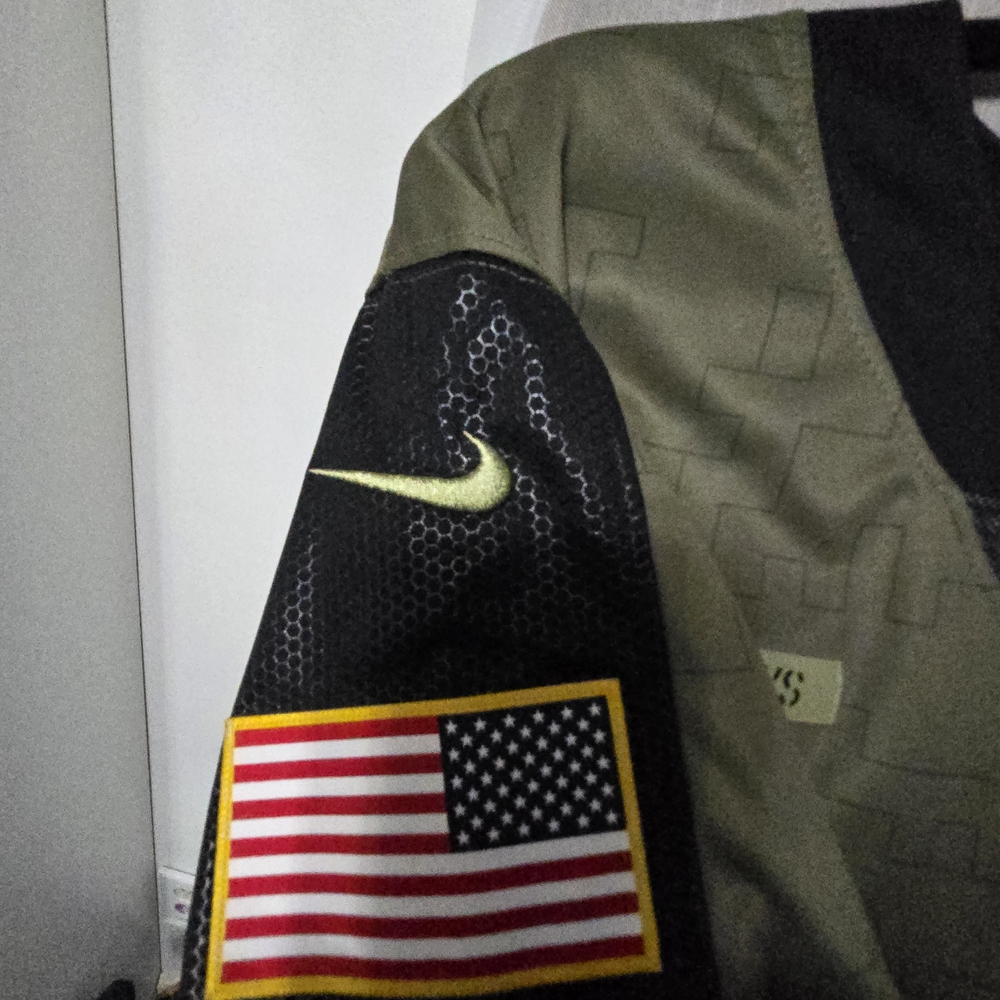 Dallas Cowboys Salute to Service women NFL Jersey - Picture 4 of 6